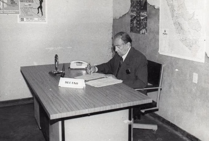 EL PRIMER DECANO